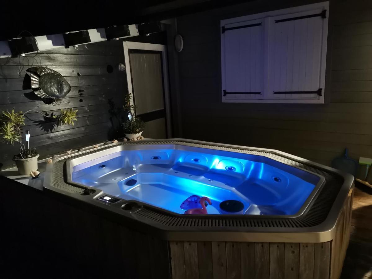 Bungalow La Perle - Jacuzzi - Piscine 생프랑수아 외부 사진